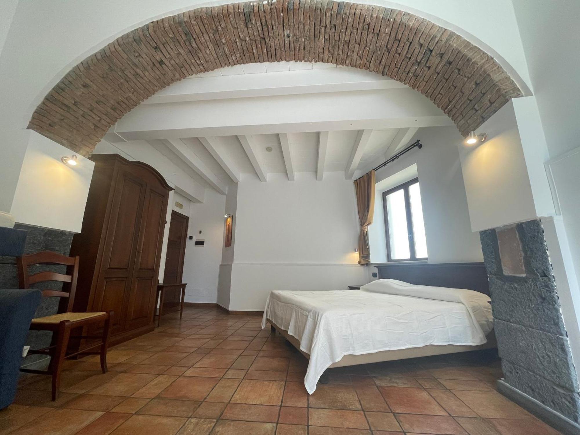 אסראלה Hotel Capomulini 3 Stelle מראה חיצוני תמונה