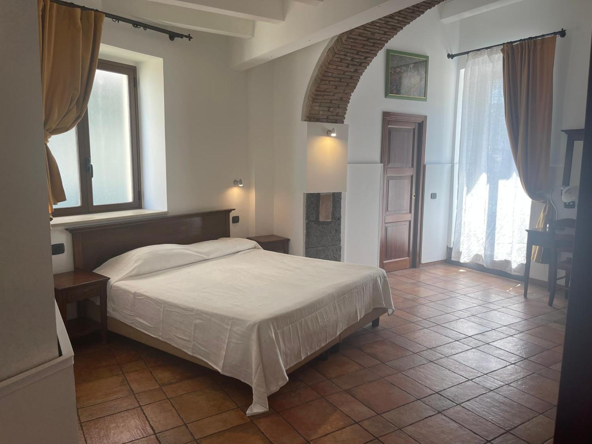 אסראלה Hotel Capomulini 3 Stelle מראה חיצוני תמונה