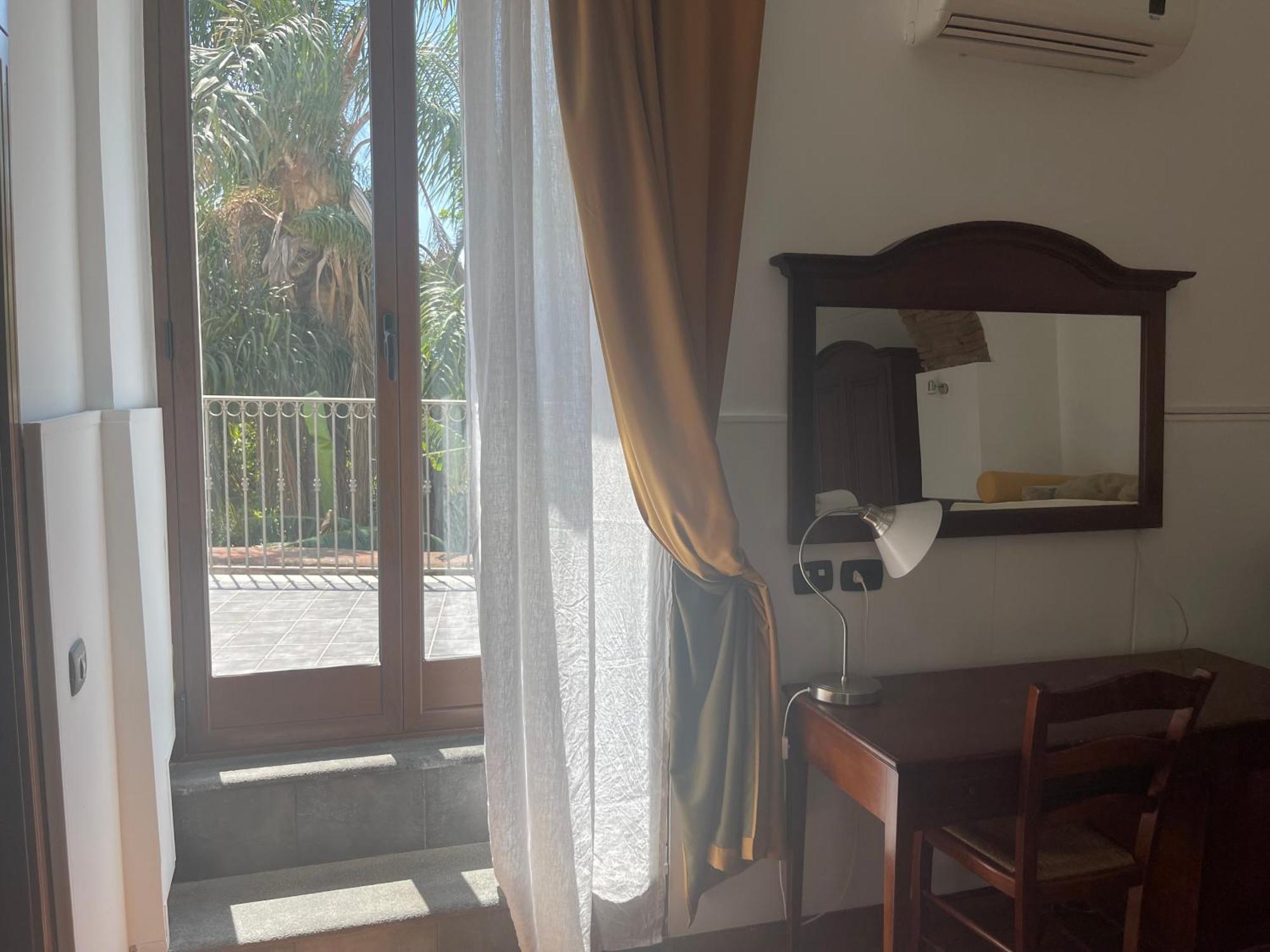אסראלה Hotel Capomulini 3 Stelle מראה חיצוני תמונה