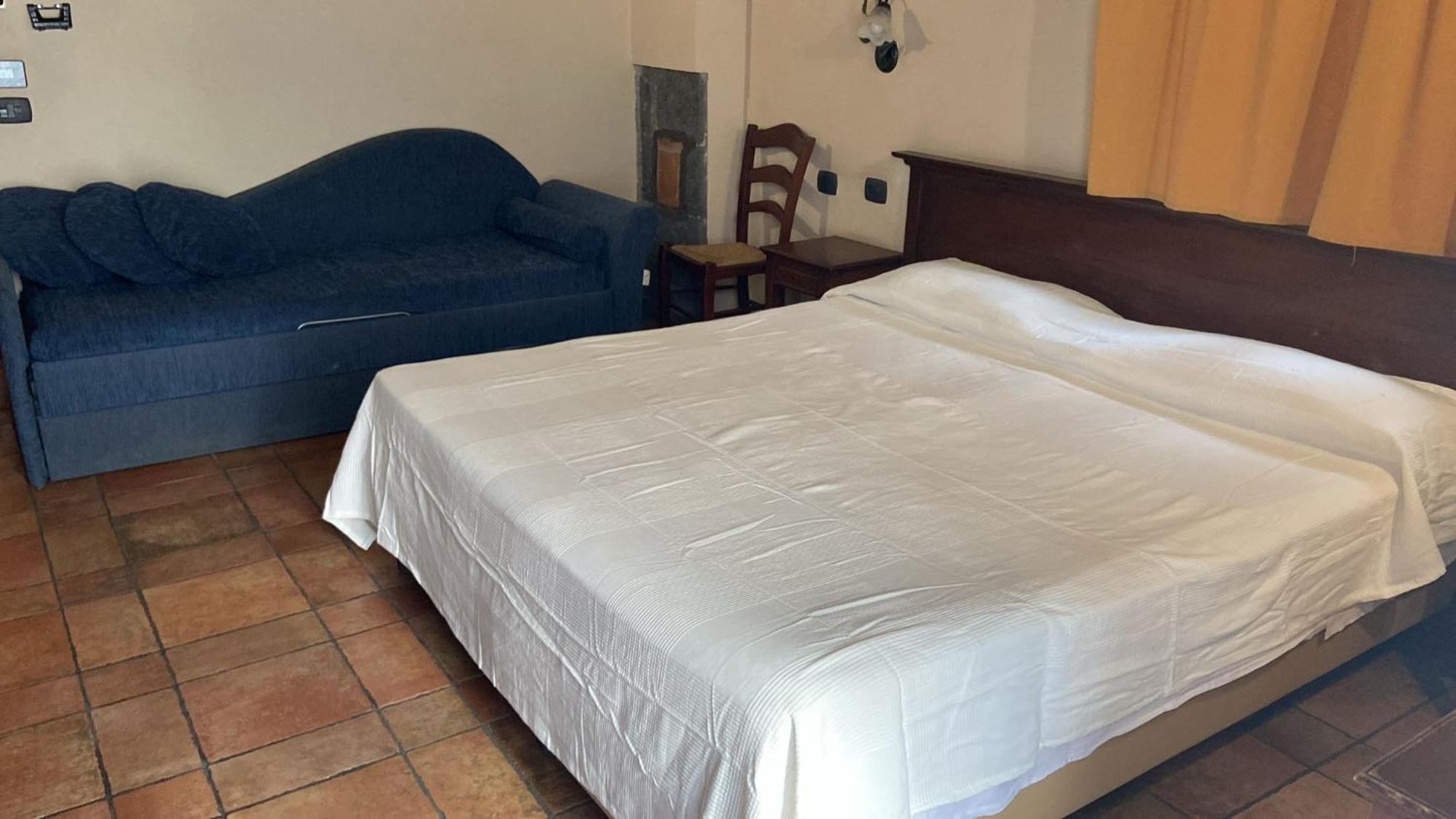 אסראלה Hotel Capomulini 3 Stelle מראה חיצוני תמונה