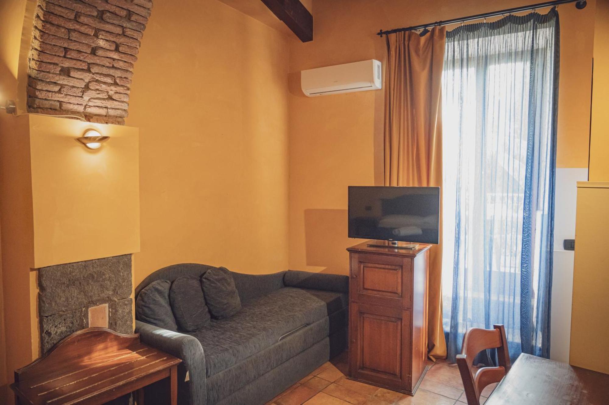 אסראלה Hotel Capomulini 3 Stelle מראה חיצוני תמונה